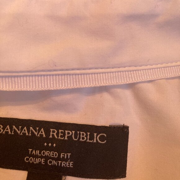 Banana Republic White Tailored Fit Blouse - EUC - Picture 4 of 10